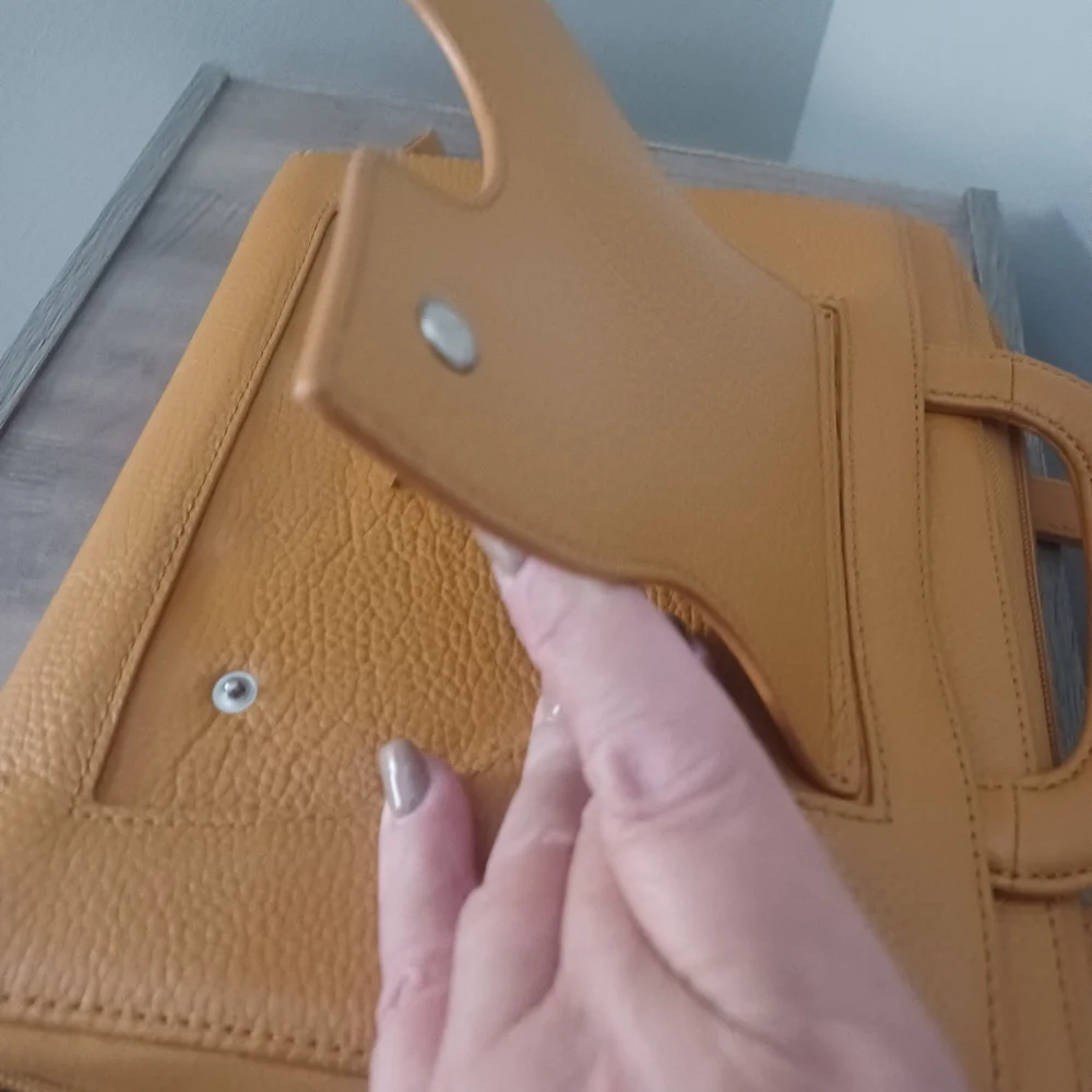 BODHI Leather Handled I Pad Purse Case With Stand